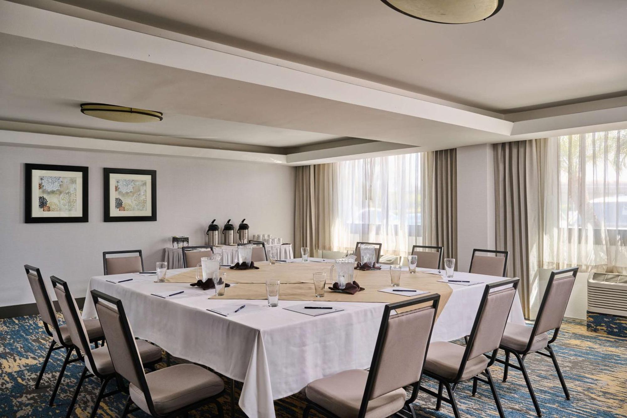 Hotel Doubletree By Hilton 4*